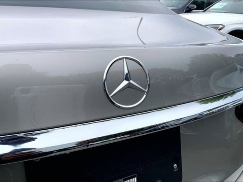Certified 2022 Mercedes-Benz E 350 4MATIC Sedan image 28