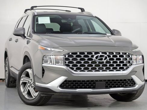 Used 2022 Hyundai Santa Fe SEL image 2