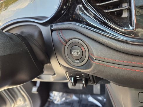 Used 2024 Dodge Durango GT image 31