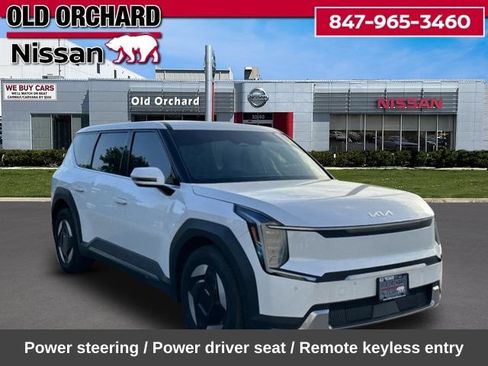 Used 2024 Kia EV9 Light Long Range RWD image 5