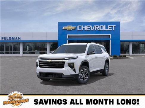 New 2026 Chevrolet Traverse LT w/ Driver Confidence Package image 8