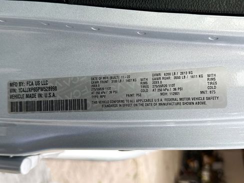 Used 2023 Jeep Wrangler Unlimited Sahara w/ Cold Weather Group image 35