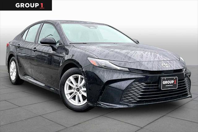 Certified 2025 Toyota Camry LE FWD image 3