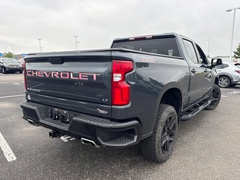 Used 2022 Chevrolet Silverado 1500 LT Trail Boss w/ Bed Protection Package AWD/4WD image 12