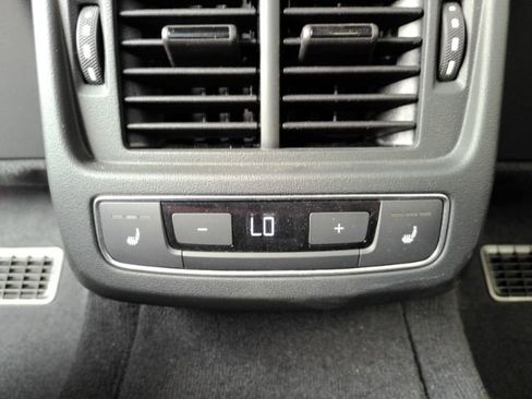 Used 2023 Audi RS e-tron GT w/ Ceramic Brake Package image 27