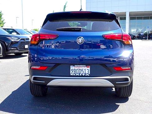 Used 2022 Buick Encore GX Select AWD/4WD image 6