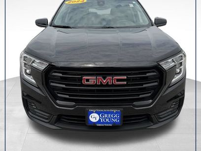 Used 2024 GMC Terrain SLE w/ Driver Convenience Package