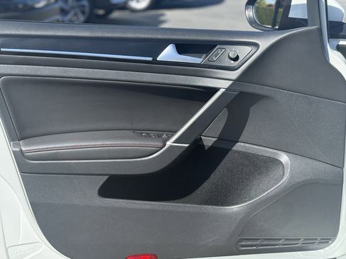 Used 2016 Volkswagen GTI SE w/ Lighting Package (SEL) image 12