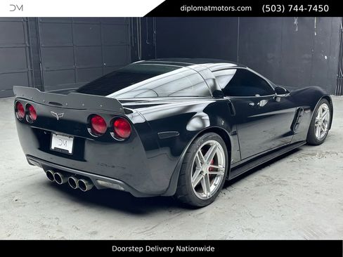 Used 2008 Chevrolet Corvette Z06 w/ Preferred Equipment Group image 8