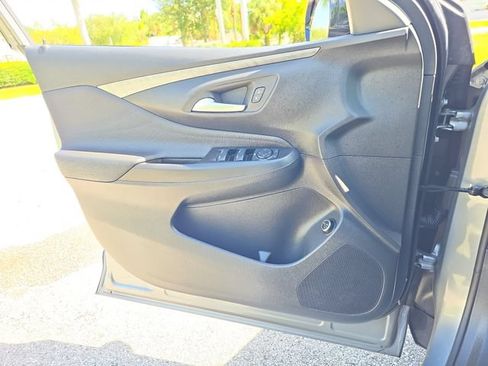 Certified 2025 Buick Envista Sport Touring w/ Convenience I Package FWD image 19