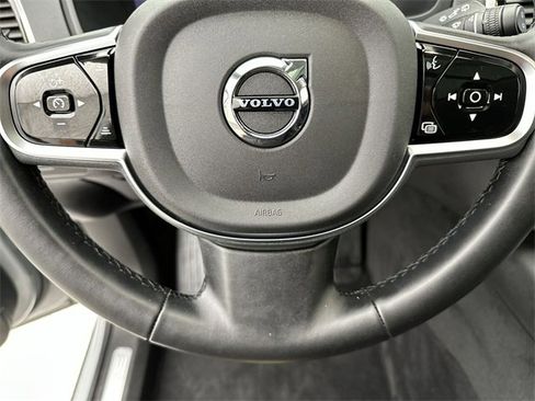 Certified 2025 Volvo XC90 B6 Plus w/ Protection Package Premier image 14