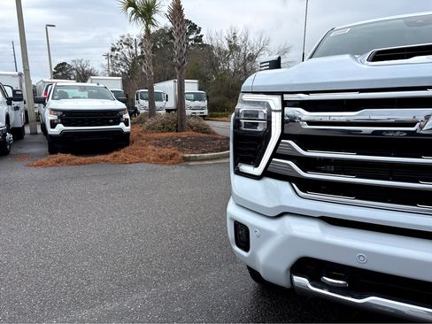 New 2026 Chevrolet Silverado 2500 High Country w/ Technology Package image 27