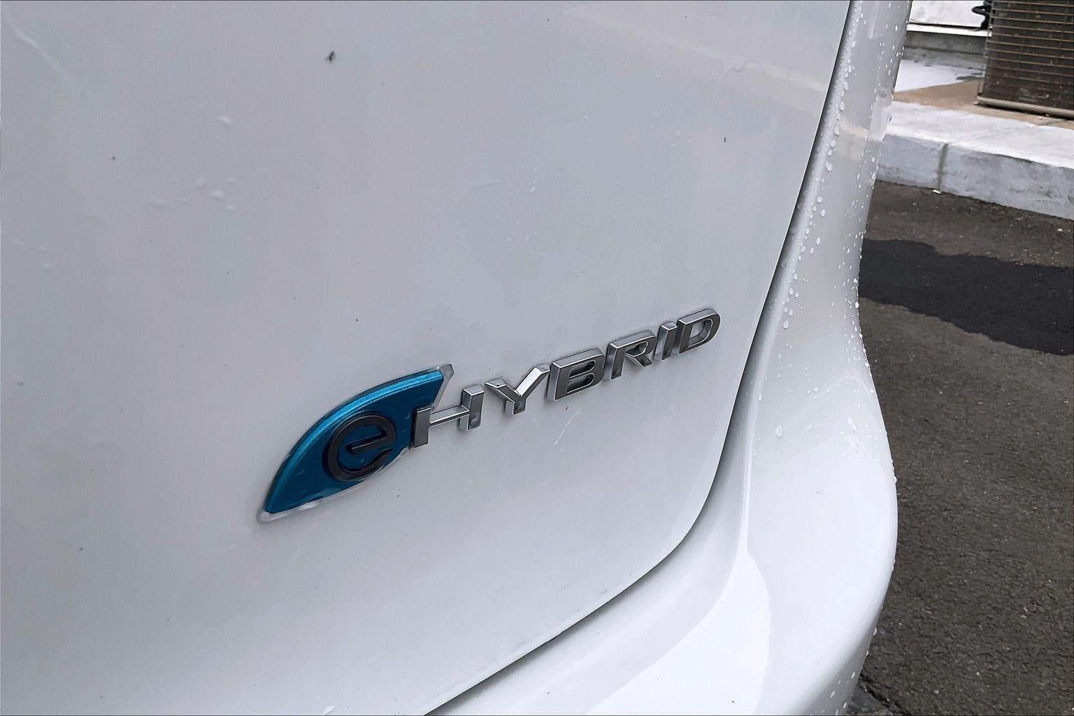 Used 2023 Chrysler Pacifica Pinnacle FWD image 8