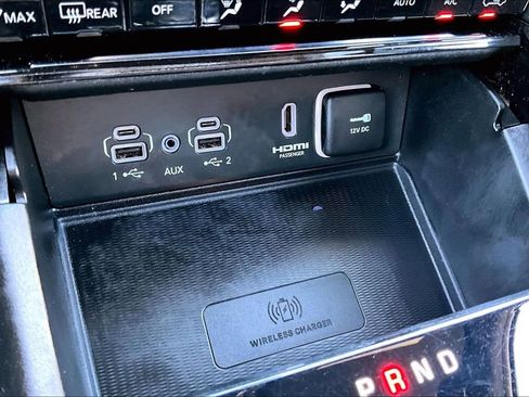 Used 2022 Jeep Grand Cherokee Summit w/ Advanced Protech Group IV AWD/4WD image 27