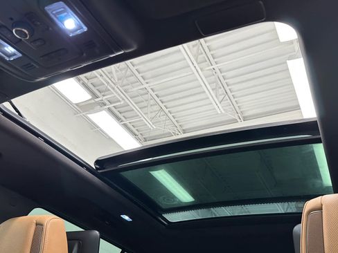 Used 2024 Cadillac Escalade ESV Sport w/ LPO, ONYX Package image 44