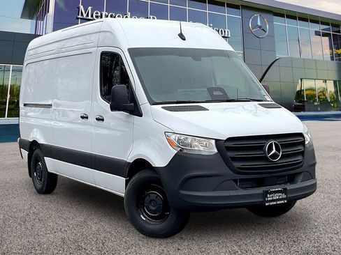 Used 2026 Mercedes-Benz Sprinter 2500 image 1