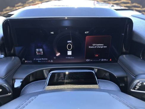 Used 2025 Lincoln Aviator Reserve w/ Equipment Group 201A AWD/4WD image 15