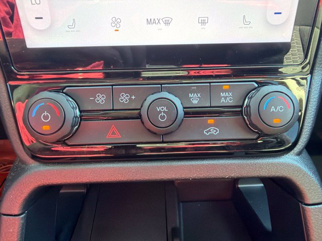 Used 2026 Ford Ranger XLT w/ Equipment Group 301A High AWD/4WD image 38