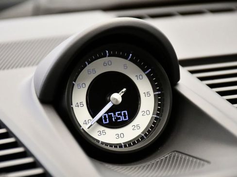 Used 2024 Porsche 911 Dakar image 20