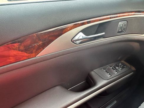 Used 2013 Lincoln MKZ FWD image 29