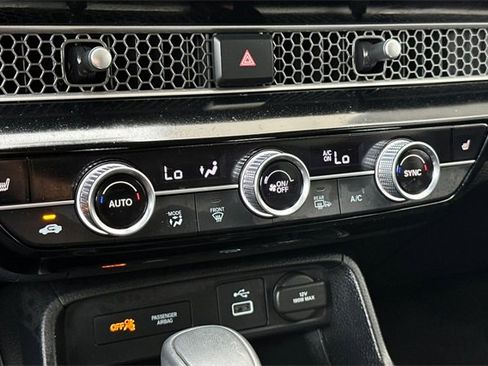 Certified 2024 Honda Civic EX-L image 22