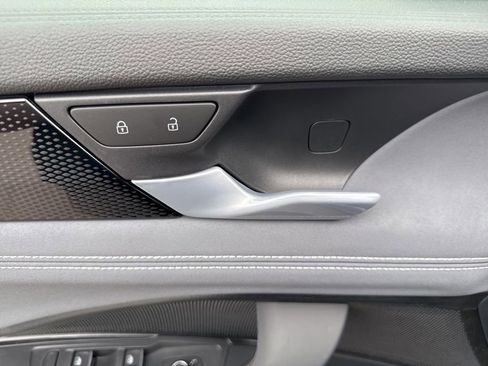 New 2026 Volkswagen Tiguan SE R-Line FWD image 20