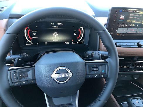 New 2026 Nissan Rogue Platinum w/ Platinum Premium Package image 24