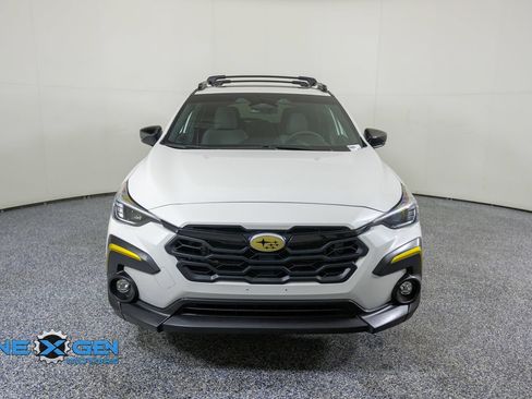 Used 2025 Subaru Crosstrek 2.5i Sport AWD/4WD image 2