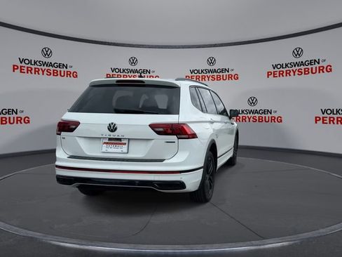 Used 2022 Volkswagen Tiguan SE R-Line AWD/4WD image 7