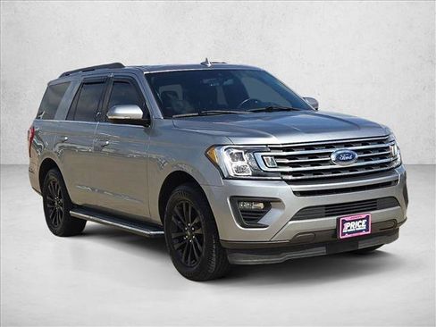 Used 2021 Ford Expedition XLT RWD image 3