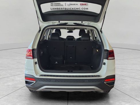 Used 2023 Volkswagen Taos SE FWD image 14