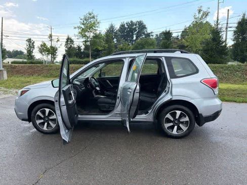 Used 2017 Subaru Forester 2.5i w/ Alloy Wheel Package AWD/4WD image 14