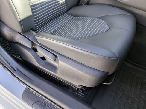 Used 2023 Toyota Camry SE image 27