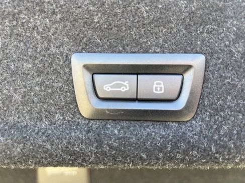 Certified 2025 BMW 330i xDrive Sedan w/ Premium Package image 25