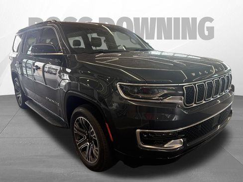 Used 2023 Jeep Wagoneer 4WD w/ Premium Group I image 3