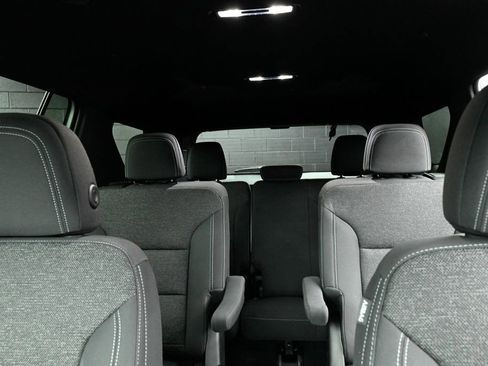 New 2026 Chevrolet Traverse LT w/ Driver Confidence Package image 19