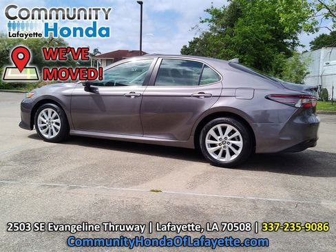 Used 2023 Toyota Camry LE FWD image 5