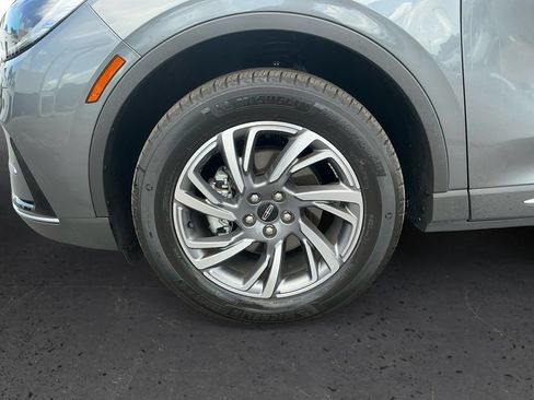 Certified 2025 Lincoln Corsair FWD image 13