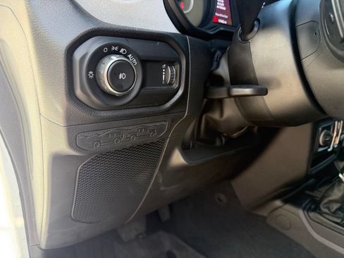 Used 2024 Jeep Wrangler Unlimited Sport AWD/4WD image 20