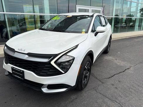 Certified 2023 Kia Sportage LX FWD image 2