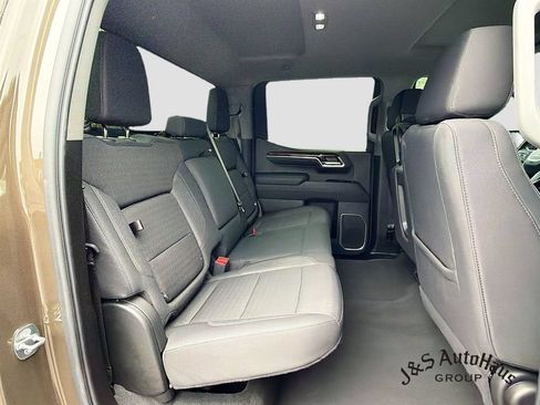 Used 2024 GMC Sierra 1500 Elevation w/ LPO, Elevation Black Package RWD image 31