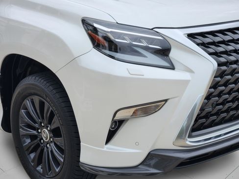 Certified 2023 Lexus GX 460 Luxury w/ Sport Design Package AWD/4WD image 37
