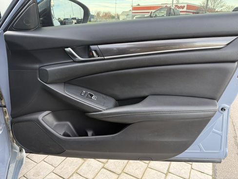 Used 2022 Honda Accord Sport image 12