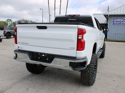 Used 2022 Chevrolet Silverado 1500 LTZ w/ Technology Package image 11