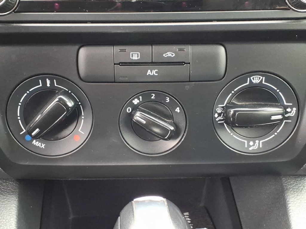 Used 2016 Volkswagen Jetta S FWD image 6