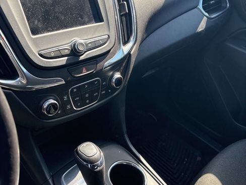 Used 2020 Chevrolet Equinox LT FWD image 4