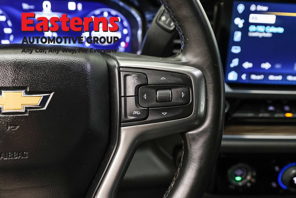 Used 2023 Chevrolet Silverado 1500 LT AWD/4WD image 17