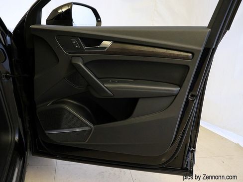 Used 2019 Audi Q5 Prestige image 34