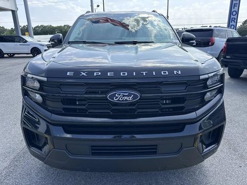 New 2026 Ford Expedition Active RWD image 2