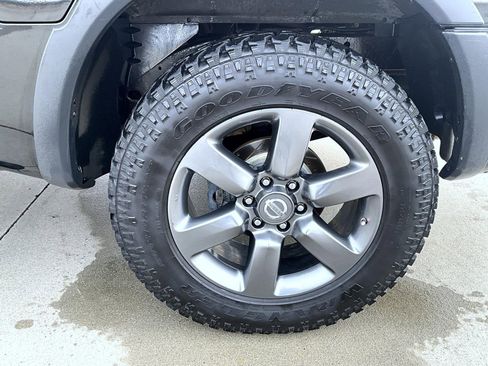 Used 2015 Nissan Titan SV w/ SV Value Truck Package image 24